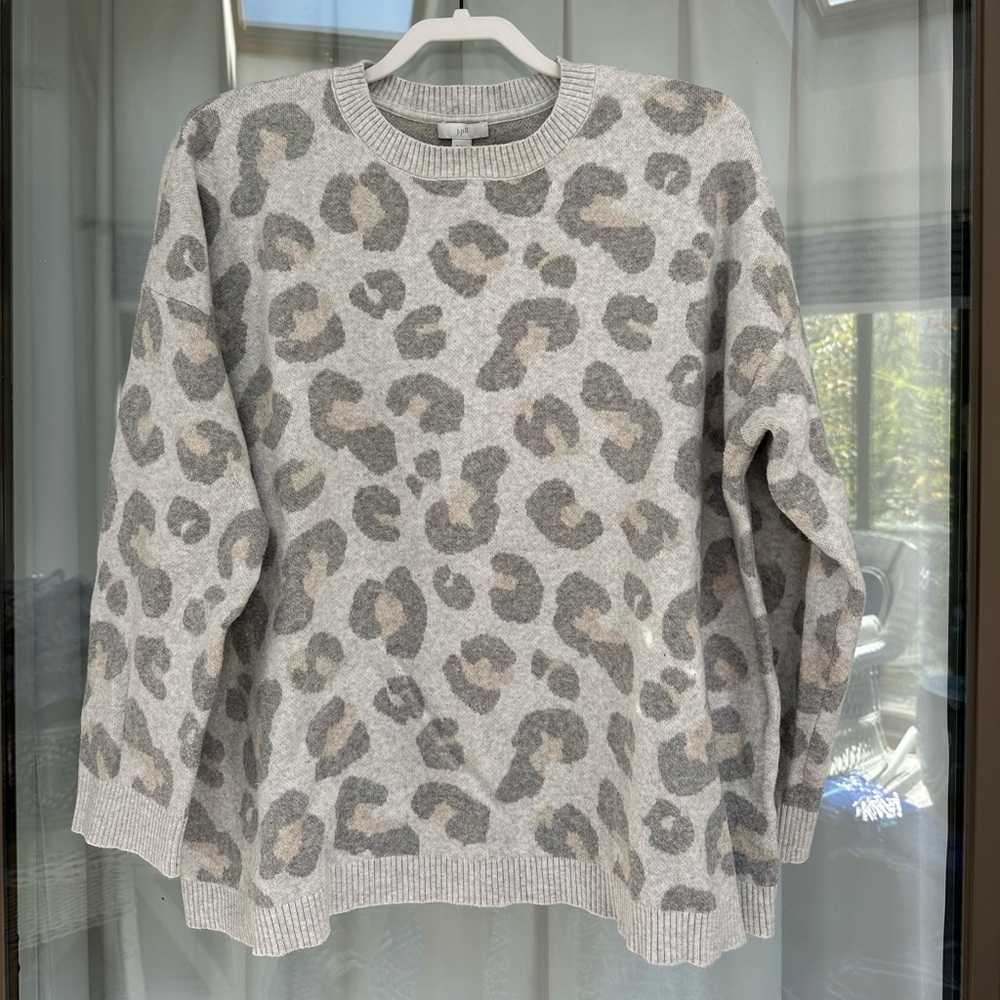 J. Jill Gray Leopard Print Crew Neck Sweater
